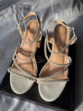 ✨ Windsor "Shine On" Pearl Rhinestone Heels — White | Size 8
